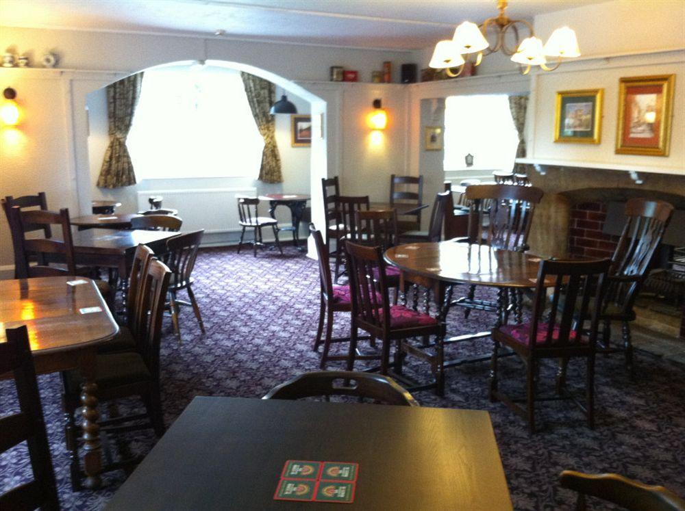 The Black Bull Inn Escrick Eksteriør bilde