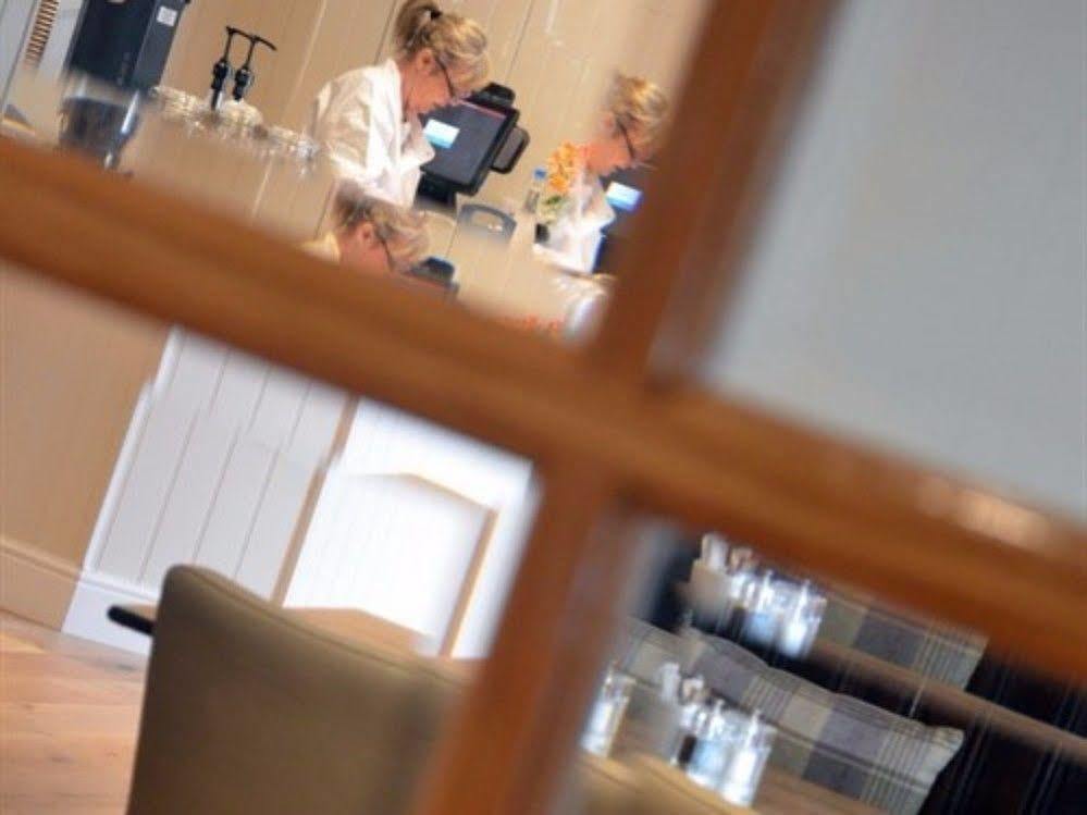 The Black Bull Inn Escrick Eksteriør bilde