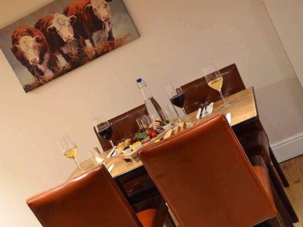 The Black Bull Inn Escrick Eksteriør bilde