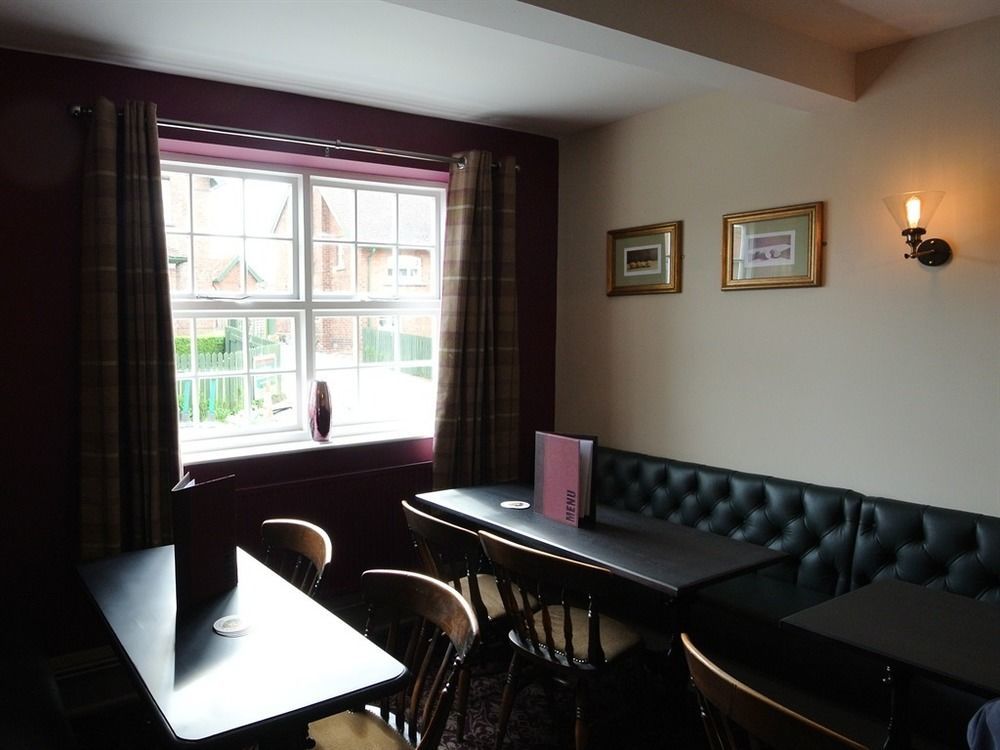 The Black Bull Inn Escrick Eksteriør bilde